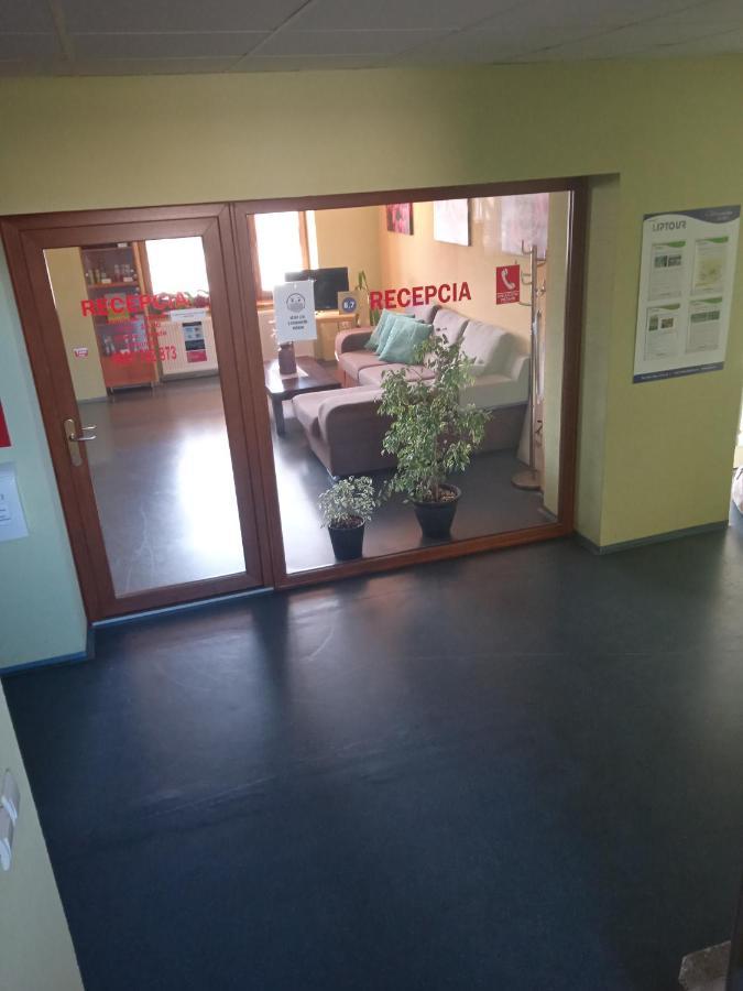 Liptovský Mikuláš Apartman Zara Superior מראה חיצוני תמונה