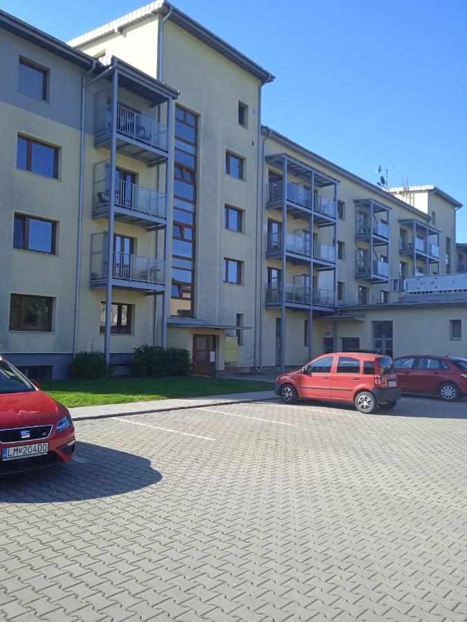 Liptovský Mikuláš Apartman Zara Superior מראה חיצוני תמונה